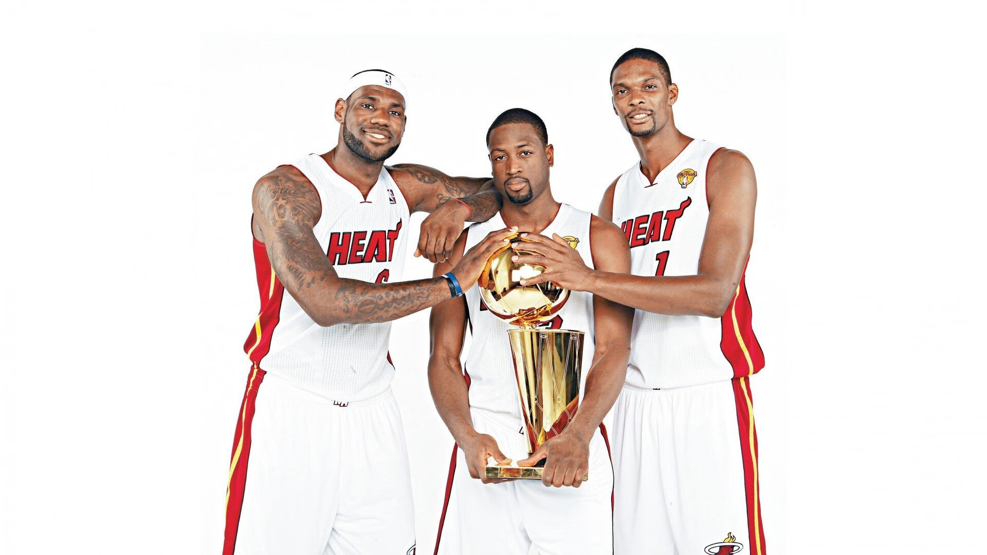 亚冠决赛：利雅得新月主客双杀浦和红钻 西亚豪门重返亚洲之巅